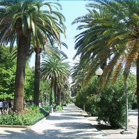 Hotel Royal San Benedetto del Tronto Exteriör bild