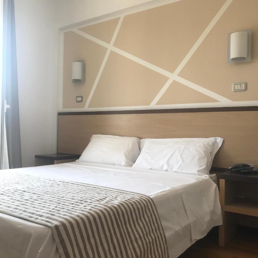 Hotel Royal San Benedetto del Tronto Exteriör bild