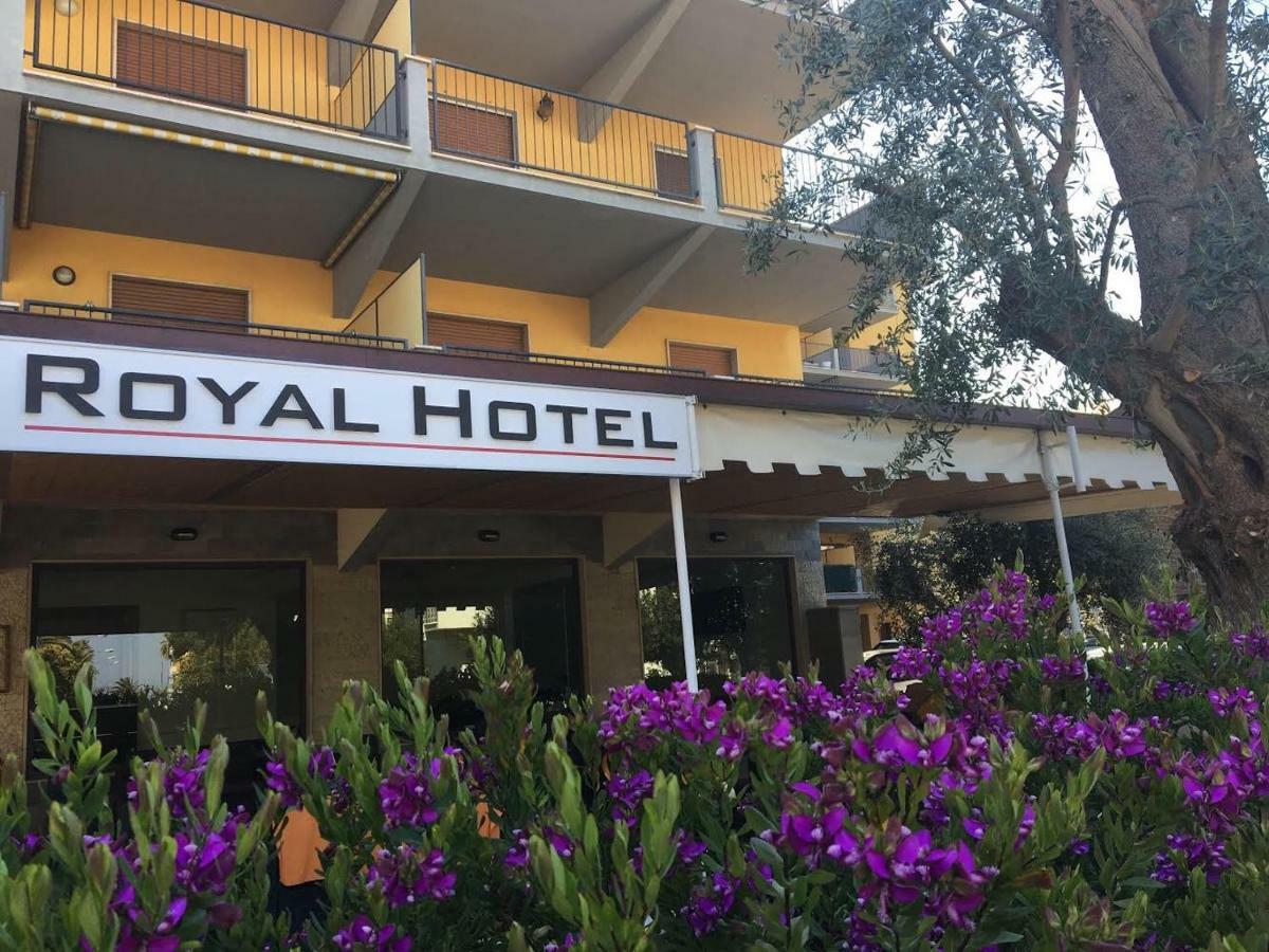Hotel Royal San Benedetto del Tronto Exteriör bild