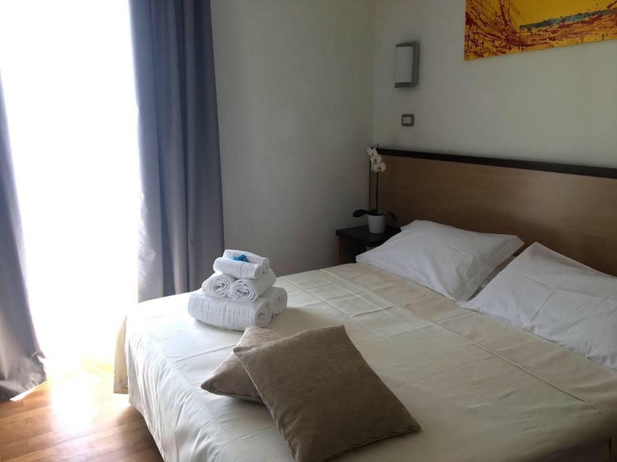 Hotel Royal San Benedetto del Tronto Exteriör bild