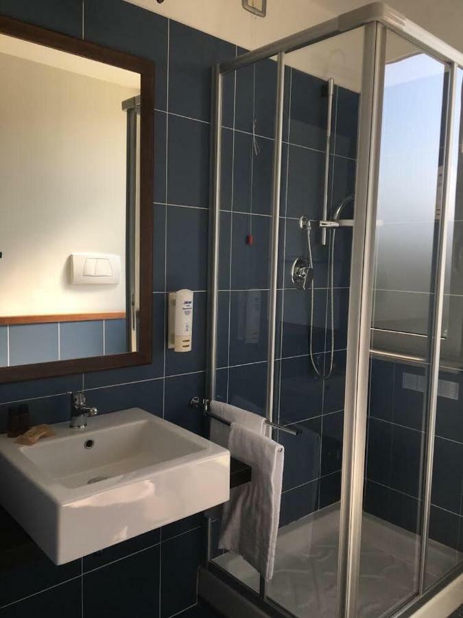 Hotel Royal San Benedetto del Tronto Exteriör bild