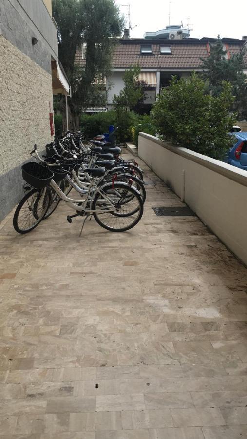 Hotel Royal San Benedetto del Tronto Exteriör bild